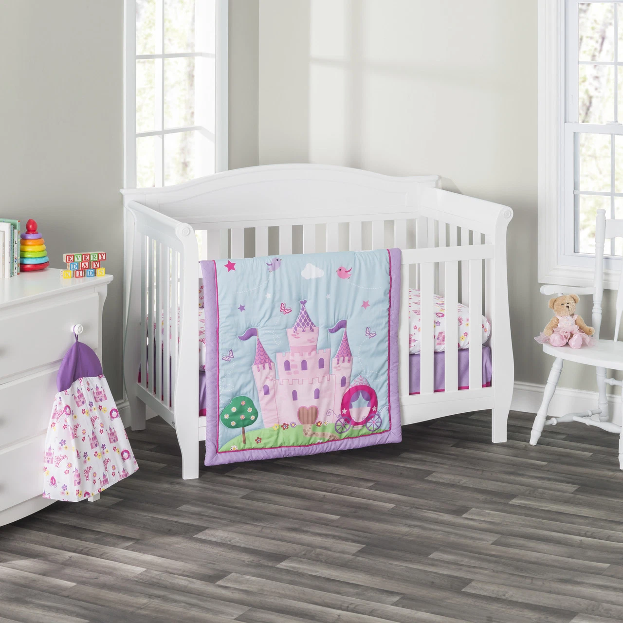 Everyday Kids 4 Piece Girls Crib Bedding Set -Princess Storyland
Opens in a new window or tab