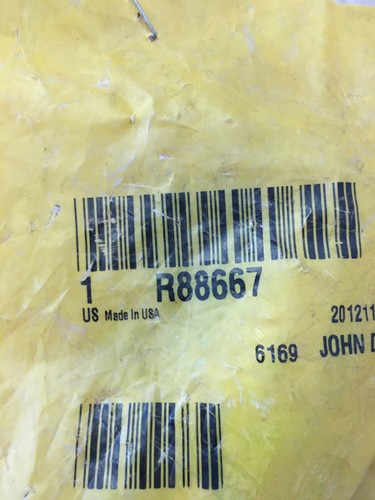 John Deere R88667 PLUG - Picture 2 of 5