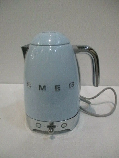 Smeg Silver Retro Electric Tea Kettle + Reviews