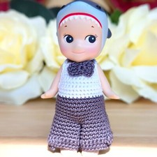 [Authentic] 🦈 Shark or 🦭 Seal Sonny Angel – Gray Suit / White Dress