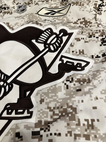 Pittsburgh Penguins Reebok Center Ice Digital Camo Military Jersey Men Size L - Picture 7 of 16