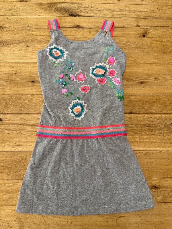 Mim-Pi Girls Dress, Sleeveless, Gray with Embroidered Pattern, Size US 6/EU 116