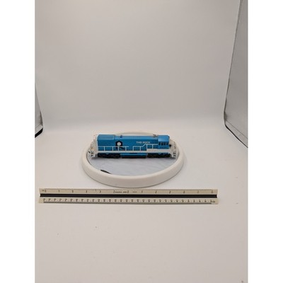 Rock Island The Rock Diesel Locomotive 4425 Blue White HO Scale Train Engine