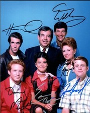 Happy Days Autographed Original 8x10 Photo LOA TTM