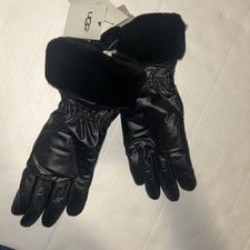 NWT UGG Women  s Shearling Trimmed Smart Gloves Black S/M New Leather Palm
