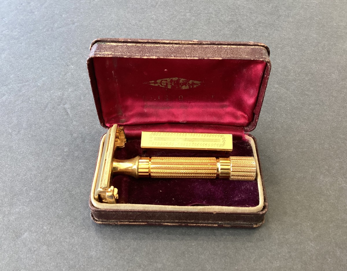 Vintage 1930s 1940s Gillette Open Comb TTO Gold Aristocrat