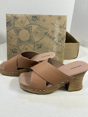 New In Box Free People Mallory Criss Cross Clog Size 9.5 Vachetta Color