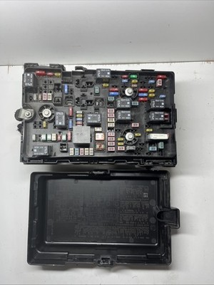 2017-2022 Chrysler Pacifica 3.6L Engine Fuse Box Relay Junction Module Unit OEM