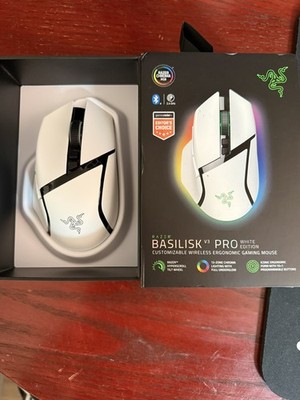 Razer Basilisk v3 Pro Wireless Gaming Maus - Weiß 