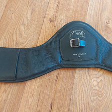 Kent and Masters Brown Anatomical, Leather Girth good condition