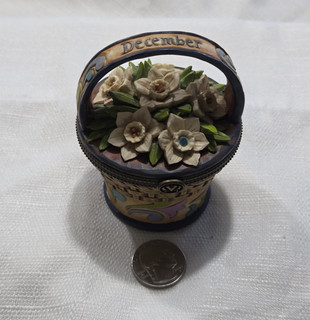 Jim Shore Heartwood Creek December Narcissus Flower Trinket Box Handmade