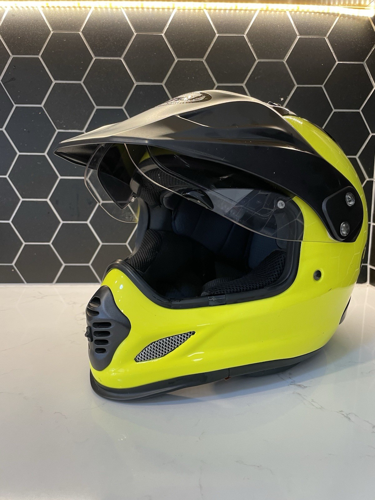 Arai XD4 Motorcycle Helmet Size L - High Viz Yellow with Pinlock Visor