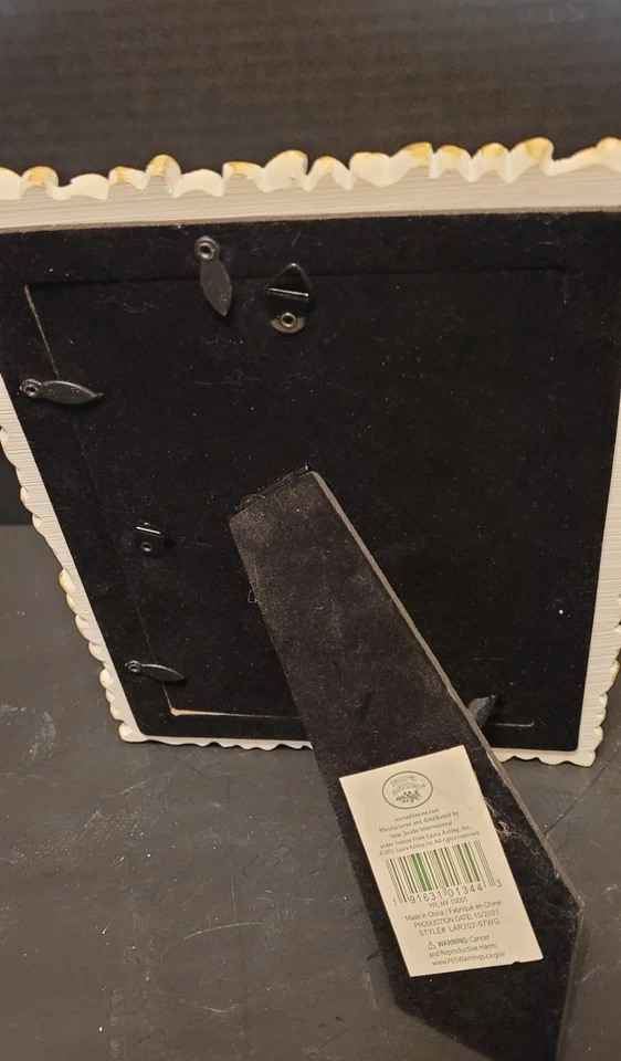 Laura Ashley White /Gold Textured Resin Flower Floral 5x7  Frame - Image 4 of 4