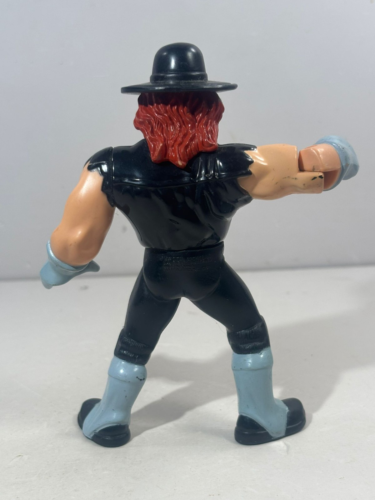 VINTAGE 1992 HASBRO Wwf Wrestling Series 4 The Undertaker Figure Moc