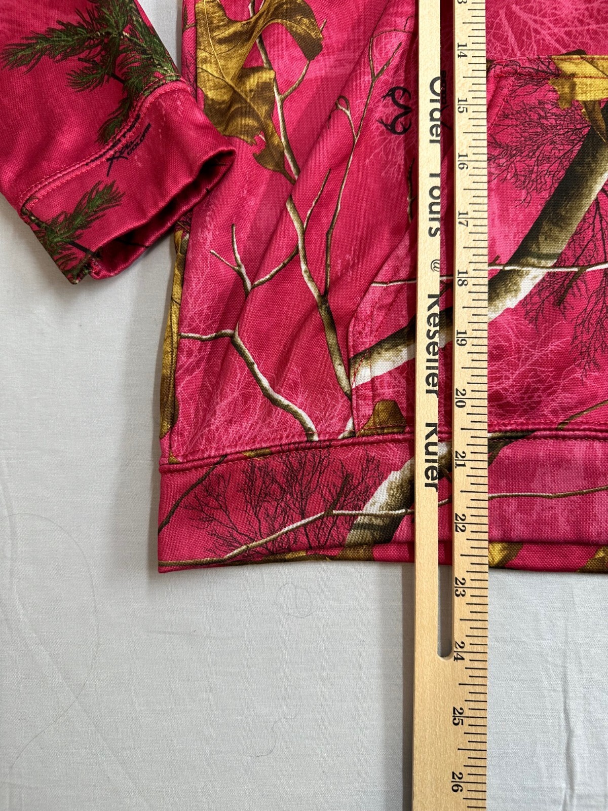 Realtree Women's Pullover Hoodie Pink Camo Pocket 100% Polyester Size Large