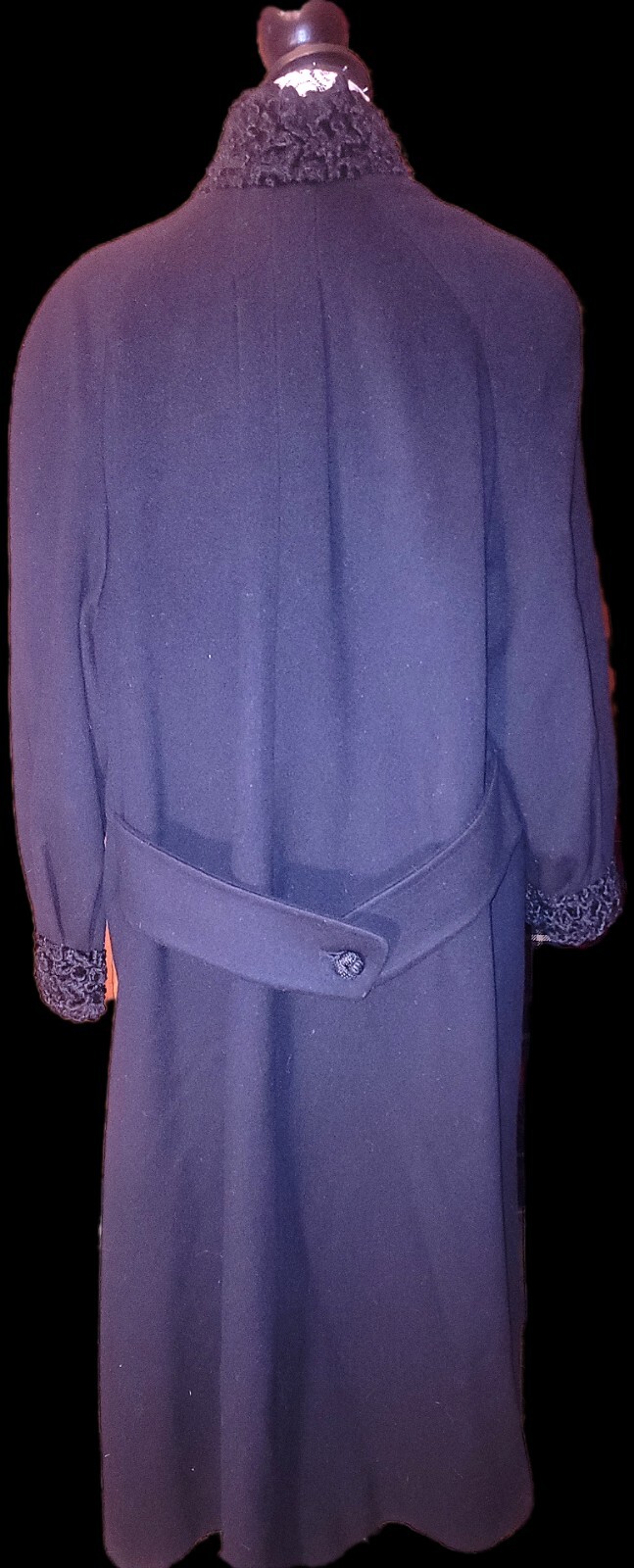 Picture 4 of 8