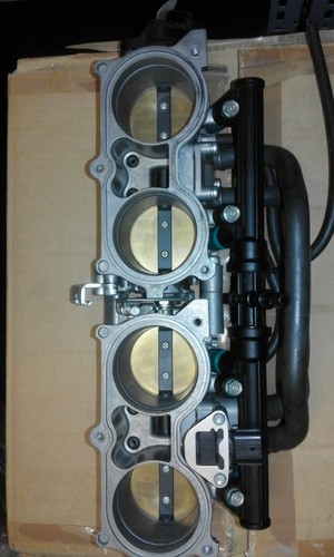 CORPO FARFALLATO COMPLETO HRC HONDA CBR1000RR 2008 2016 HRC THROTTLE BODY NEW! - Foto 2 di 2