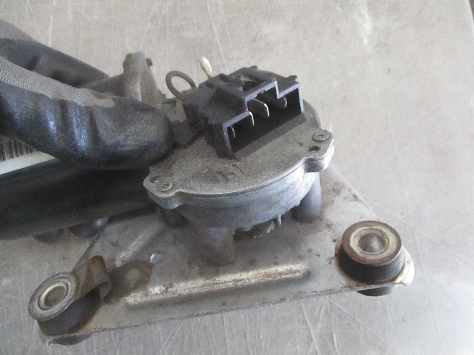 Windshield Wiper Motor Chrysler Maserati TC 89 90 91 