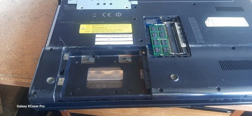 sony PCG-71911M, intel core i3 @2.1Ghz 4GB RAM, boots up. see desc (400) - Picture 11 of 17