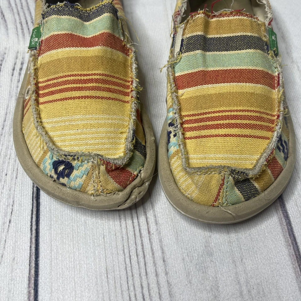 Sanuk Serape Aztec Southwestern Slip On Shoes Loafers Youth Size 1 - Image 2 of 4