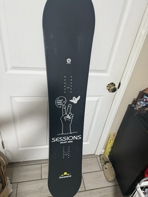 Sessions Men's Snowboard Size 154 with Bindings Great Condition