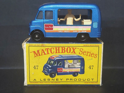 Matchbox Lesney No 47 Commer Lyons Ice Cream Canteen Rare Met Blue NM Boxed