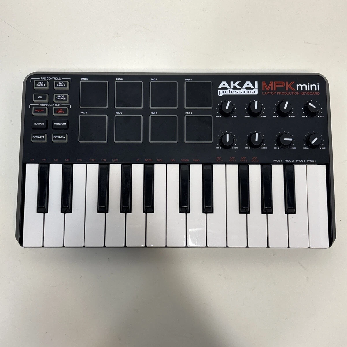 AKAI MPK mini新品未使用品 Akai MPKMINIPLAYMK3 MK3 Mini Keyboard and Drum Pads with Built-In
