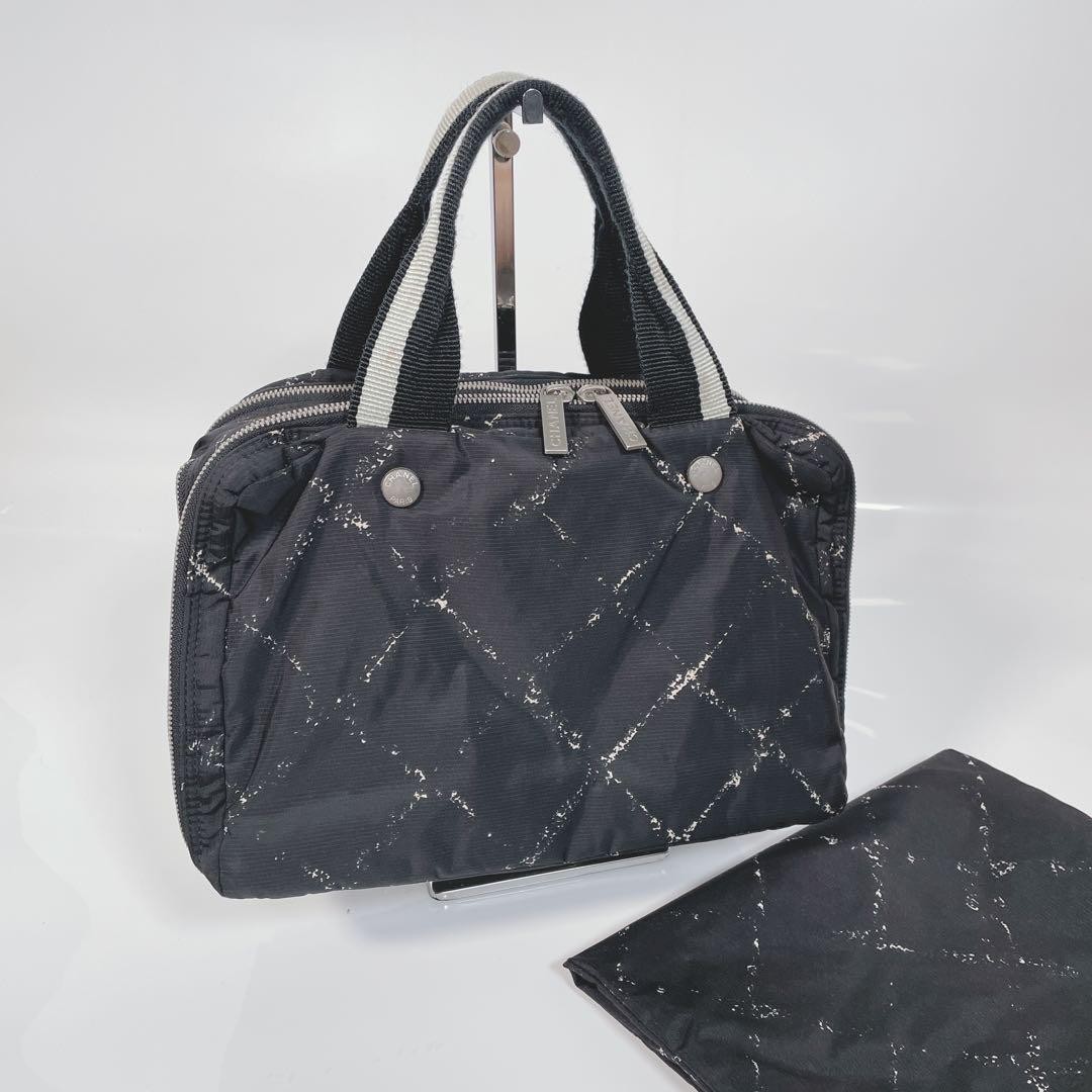 CHANEL Travel Line Handbag for Women Stylish and Spacious