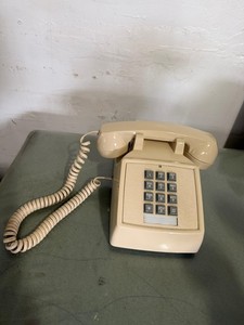 Cortelco 250009-VBA-20M Desk Telephone Touch Tone w/Volume