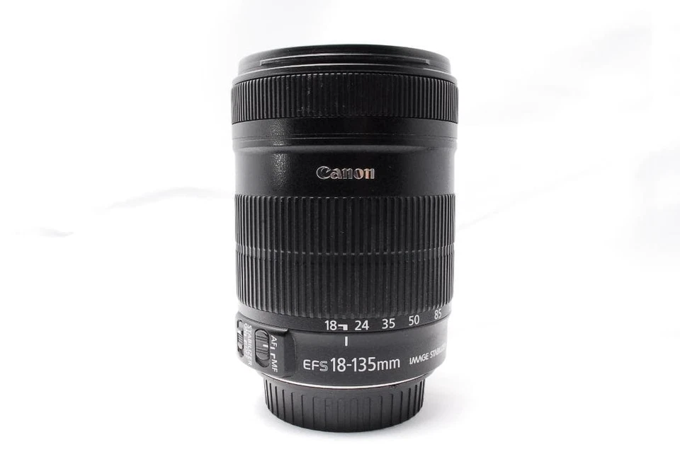 Canon EF S 18 135mm F3.5 5.6 IS Wide Angle Lens - Image 4 of 4