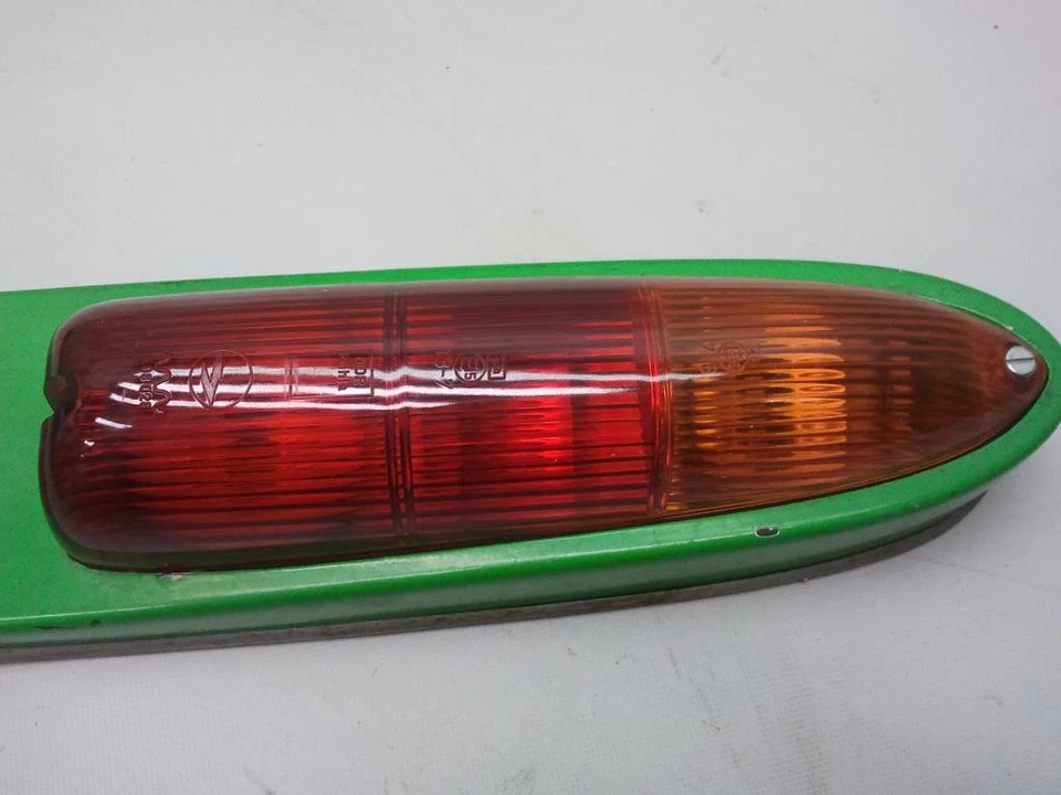 Schlussleuchte R 1366554808904012 NICHT ZUTREFFEND Trabant Trabant Lim/Kombi BJ: - Bild 2 von 3