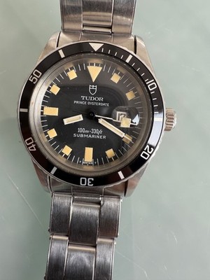 VINTAGE 1975 TUDOR  SUBMARINER BLACK SNOW fLAKE  32MM  OYSTER BAND