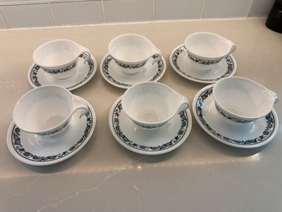 12 PC Vintage Corelle Old Town Blue Onion  Milk Glass Coffee Cups + Saucers
