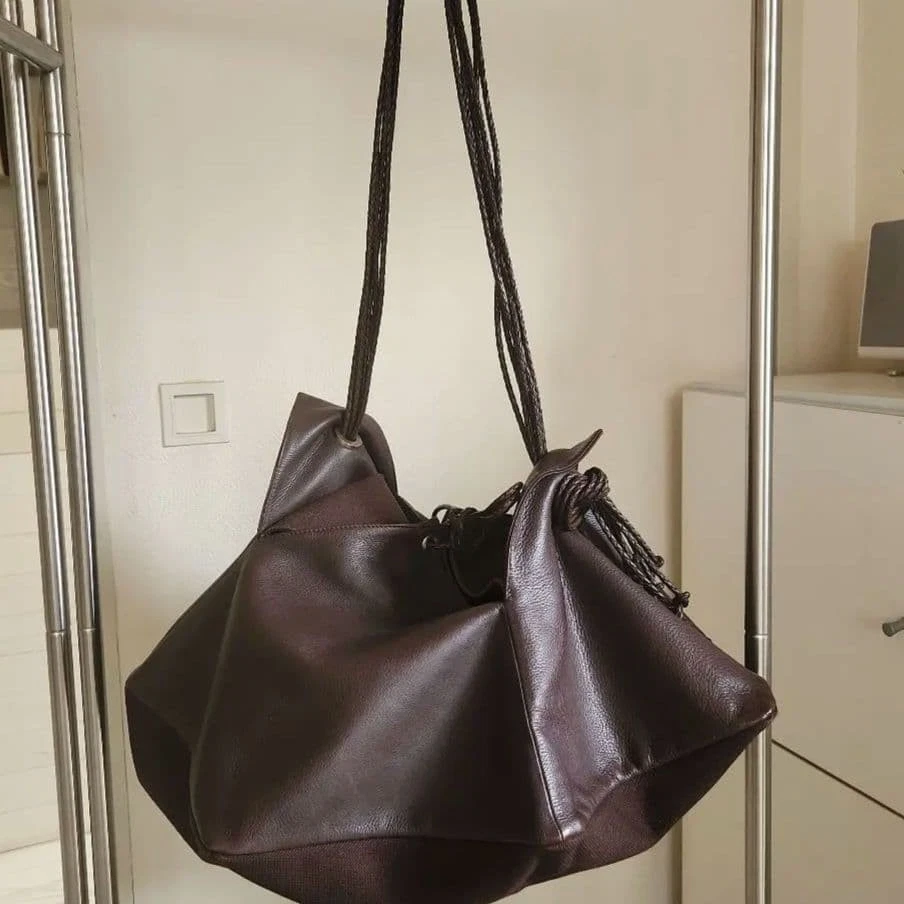 Bolso ISSEY MIYAKE Raro en Forma de Octágono Cuero de Vaca Lona Marrón Oscuro Foto 2 de 4
