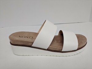 xoxo white sandals