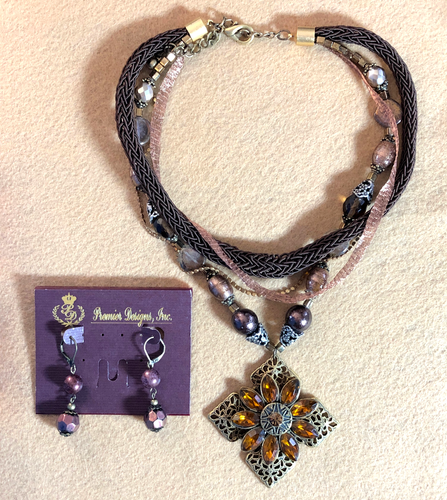 Chicos Necklace Rhinestone Medallion Art Glass Bead Gold Silver + Earrings 7642