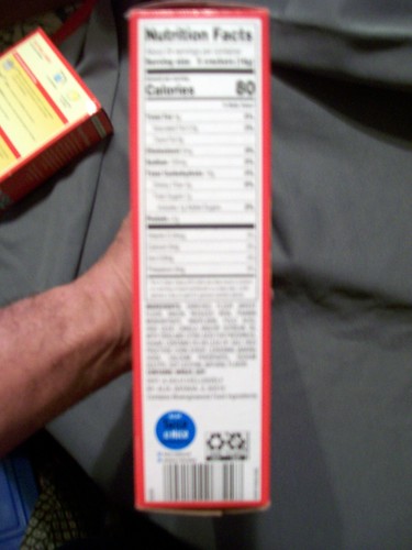 Savoritz GOLDENE RUNDE CRACKER 13,7 OZ BOX - Bild 3 von 4