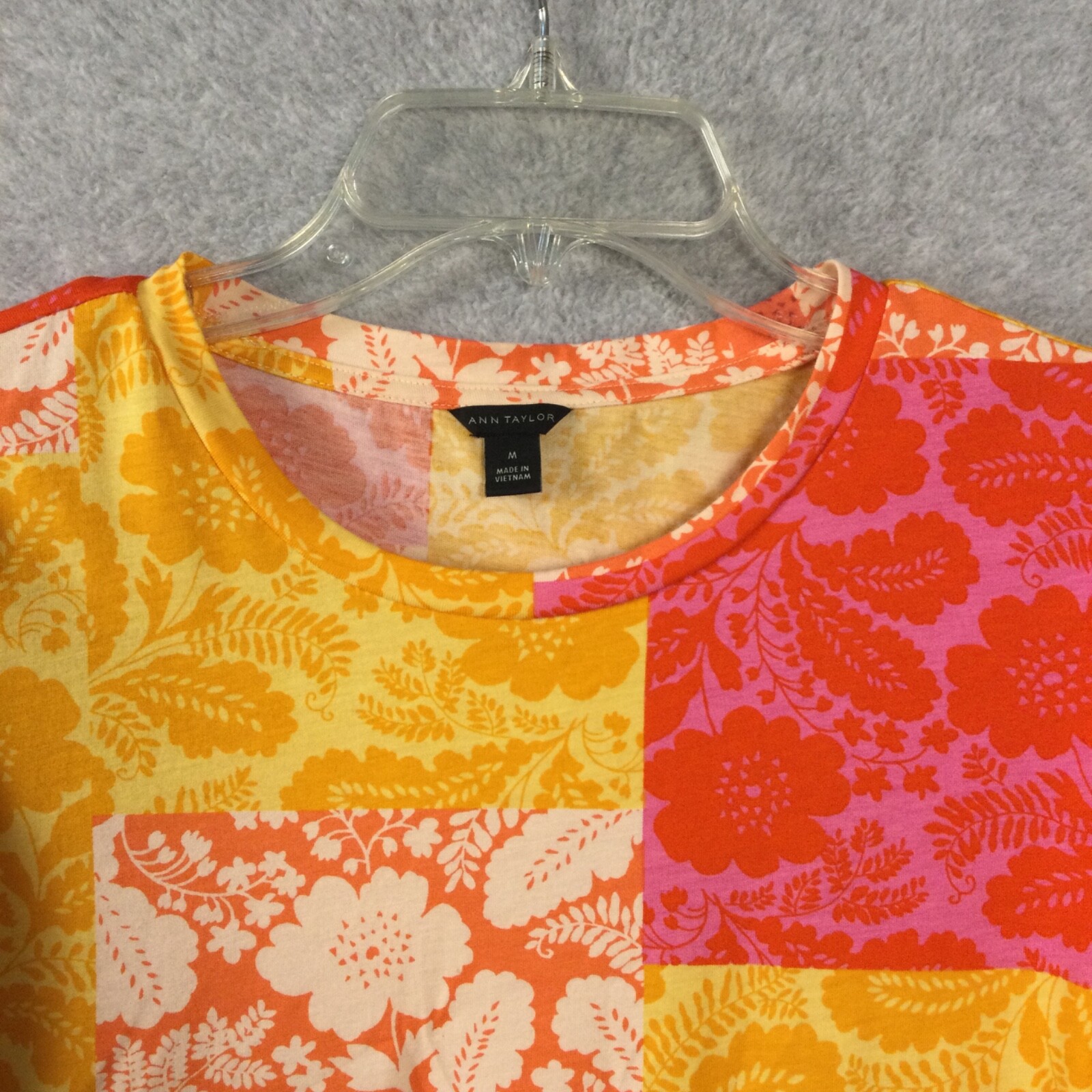 Ann Taylor Top Women's Medium Patchwork Floral Sh… - image 3