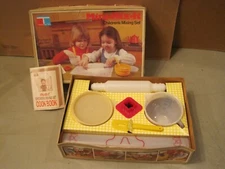 Tupperwear Toys Children's Mini Mix It Set 1970's Original Box NIB