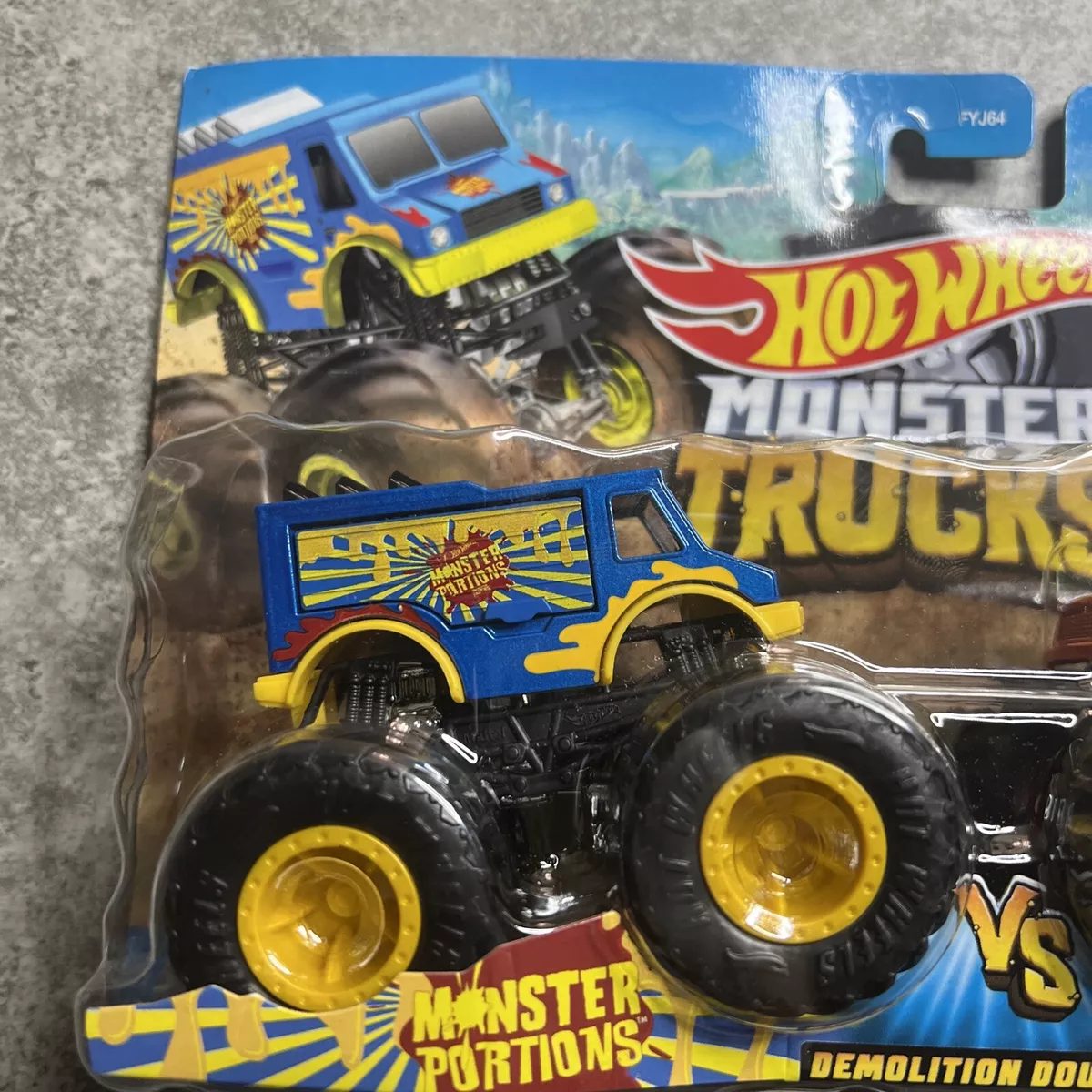 Hot Wheels Monster Trucks Demolition Doubles MONSTER PORTIONS vs