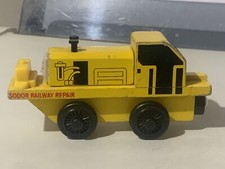 1999 THOMAS  FRIENDS WOODEN RAILWAY SODOR RAILWAY REPAIR ENGINE Britt Allcroft 