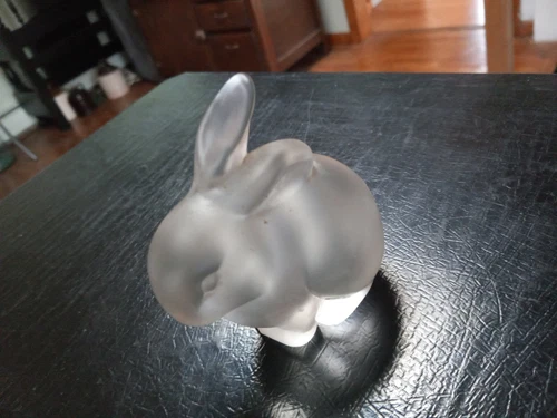 Vintage Fenton Frosted Satin Art Glass BUNNY RABBIT Figurine