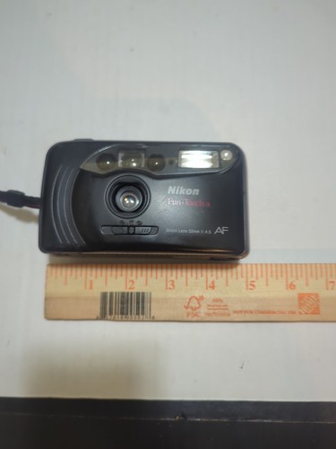 Nikon Fun Touch 3 AF Point And Shoot 32mm Camera Nikon 1:4.5 35mm Film W Strap - Picture 9 of 9