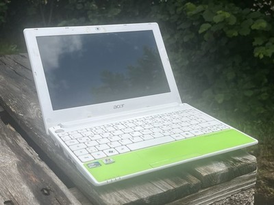 ACER ASPIRE ONE HAPPY-2DQgrgr ~ 10,1'' Netbook ~ Intel ATOM ~ 1GB DDR3 ~ Grün ~
