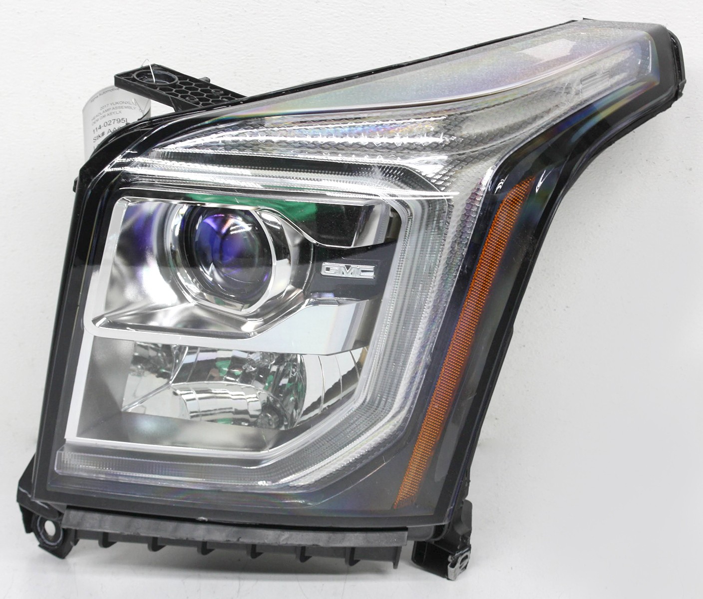 OEM Left Driver Side Halogen Headlamp For GMC Yukon, Yukon XL 1500 ...