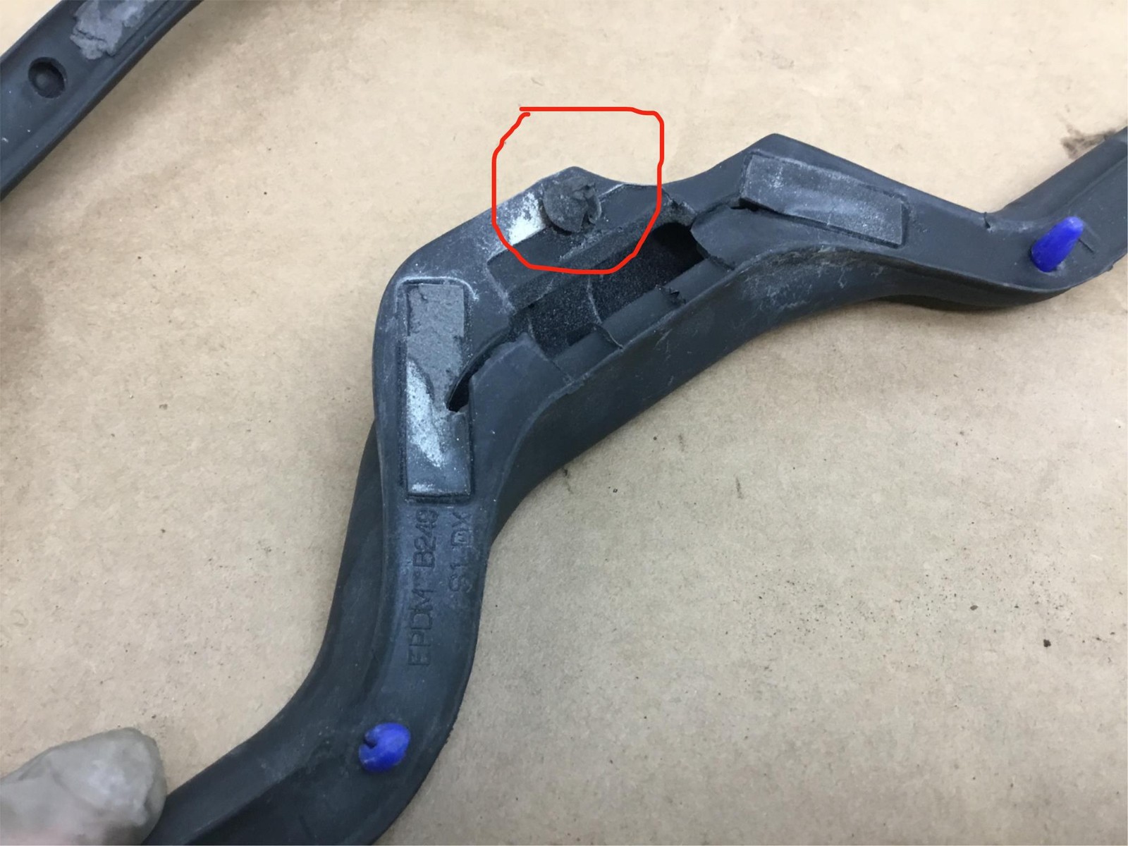 Maserati Quattroporte GTS Front Right Door Gasket Weather Seal Strip 14 - 18 :A