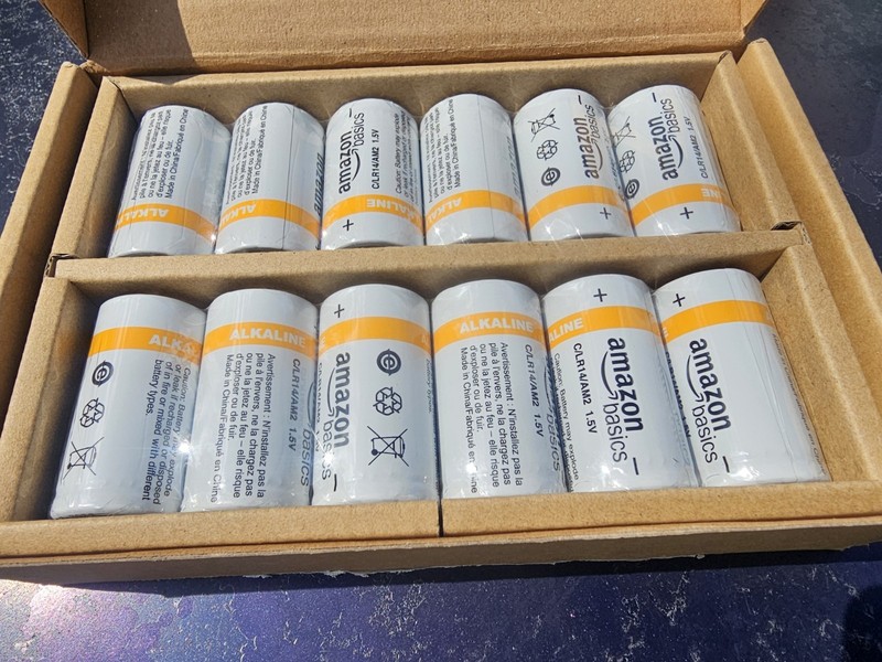 Amazon Basics C Size Alkaline Batteries 1.5V, 12-Pack (LR14)