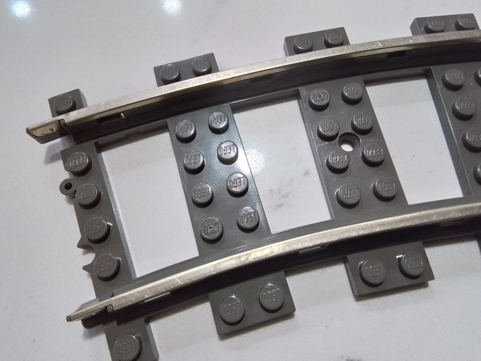 Lego 9v Metal Rail Tren Pista Curvada 4520 2867 4511 4512 4558 Gris Oscuro Foto 4 de 4