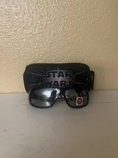 STAR WARS The Force Awakens Childrens Sunglasses With Case