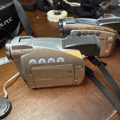 Canon ZR90 & ZR60 Mini DV Camcorder *Not Working* Read description (Bin E)